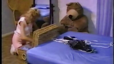 Pensioneret, lavet bryster og sov med en ung sort mand.