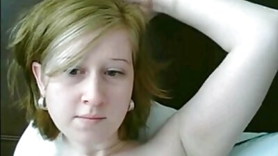 Interracial anal kneppe gennem trusser af en sød latina.