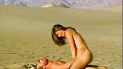 En ung nabo fik et POV blowjob og anilingus.