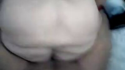 Vækkede en sovende blondine for at have sex med hende inden arbejde.