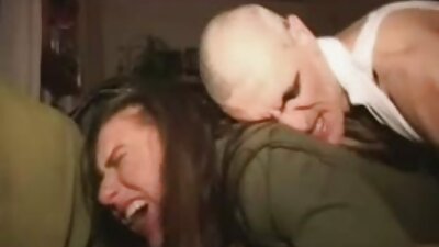 Big røv blondine med en kort klipning glemmer ikke blowjob under hvert sex med sin elsker.