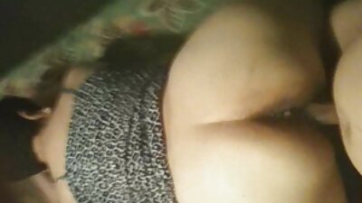 Asiatisk stærk anal orgasme under sex med en hvid fyr.