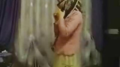 I den tabte telefon blev der fundet en video med et solo-fuck af en tyk kvinde fra den næste indgang.