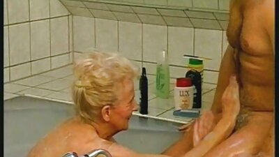 Asiatisk studerende kvindelig orgasme med stram fisse.